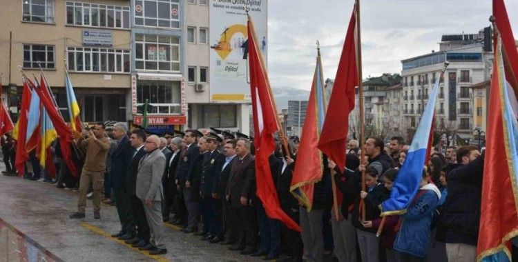Çanakkale Zaferi’nin yıldönümünde şehitler anıldı
