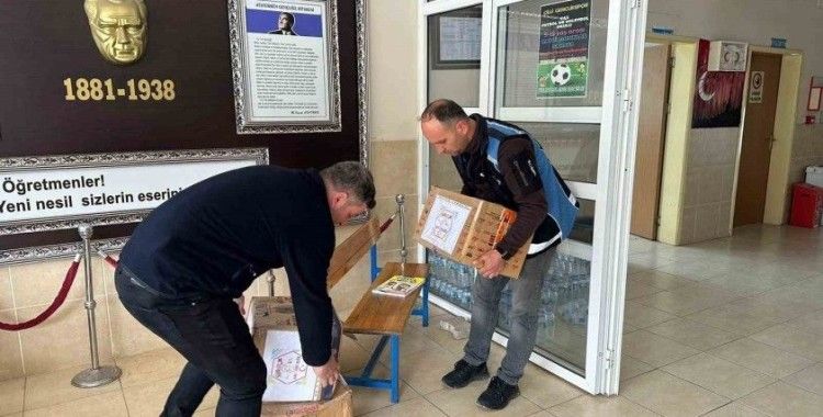 Gölcük’ten depremzedelere yardımlar sürüyor
