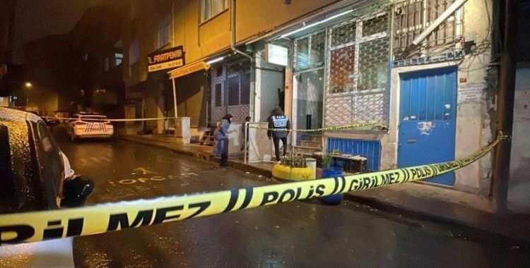 Beyoğlu'nda dernek lokaline silahlı saldırı: 3 yaralı