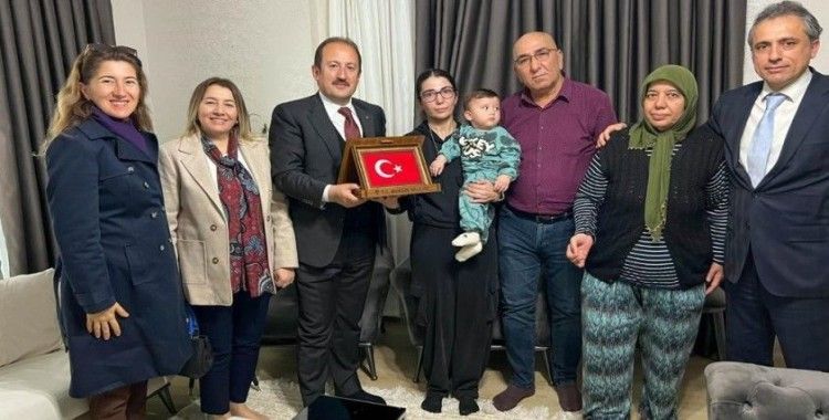 Vali Pehlivan, şehit aileleriyle bir araya geldi
