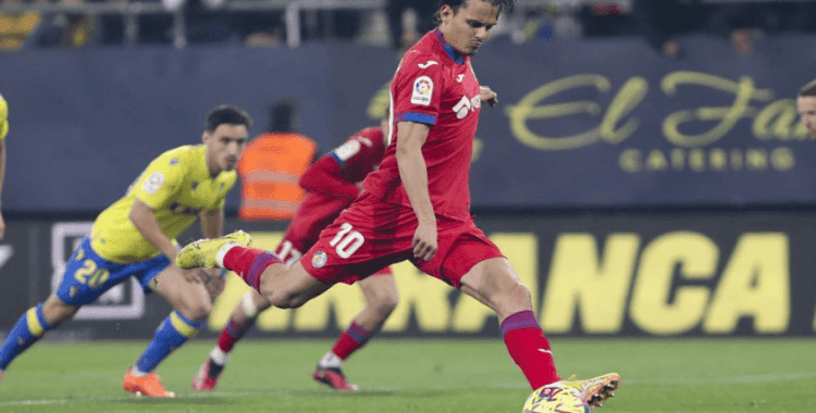 Enes Ünal, formunun zirvesinde