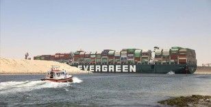 Süveyş'i tıkayan geminin işletmecisi 'Evergreen' çalışanlarına vereceği ikramiyeyle gündemde