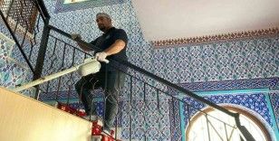 Büyükşehir’den camilerde temizlik çalışması
