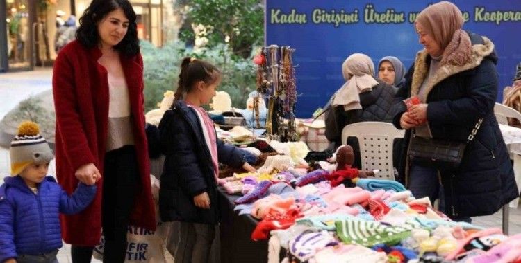 Kadın girişimciler ürünlerini pazarladı
