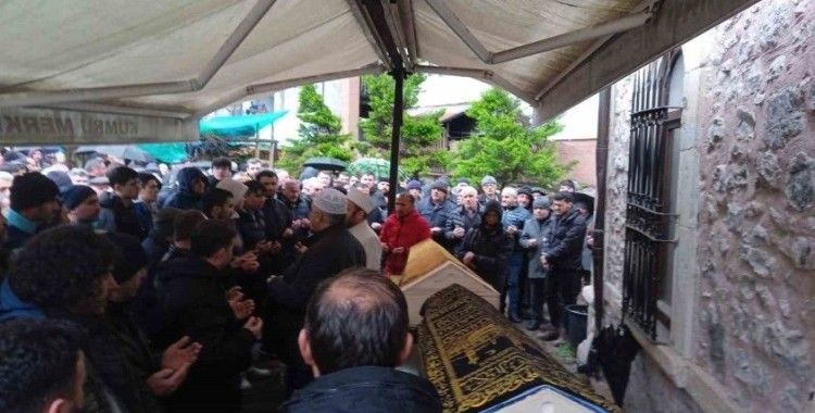 Trafik kazasında hayatını kaybeden sürücü Ordu’da toprağa verildi
