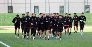 Lider Aliağaspor FK, Çeşme Belediyespor maçına hazırlanıyor
