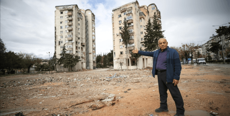 Hatay'da 13 katlı binanın yıkıldığı sitedeki güçlendirilmiş iki blokta 60 aile hayatta kaldı