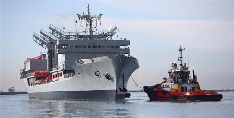 Pakistan'dan insani yardım malzemesi taşıyan ilk gemi Mersin Limanı'na geldi