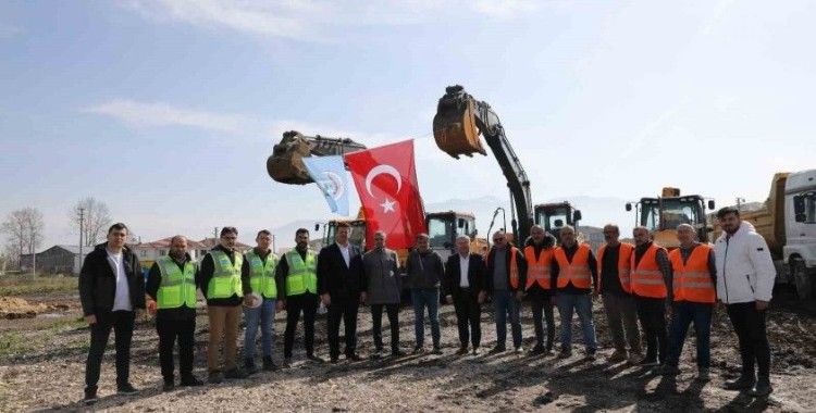 8 milyonluk projede ilk kepçeyi Başkan Soykan vurdu