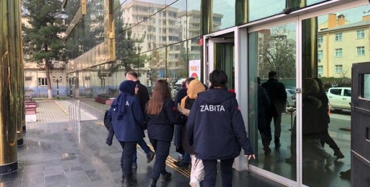 Siirt belediyesi zabıta ekiplerinden dilenci operasyonu