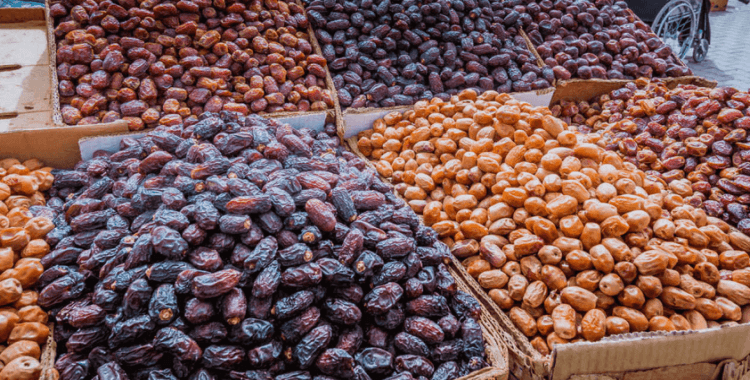 İlk oruç öncesi hurmalara yoğun ilgi