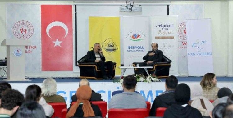 Dr. Ömer Demirbağ gençlerle buluştu
