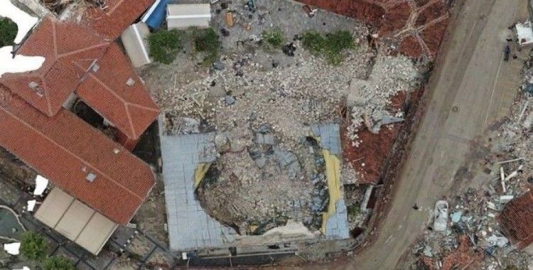 Depremde hasar gören yapılar 3 boyutlu modelleniyor