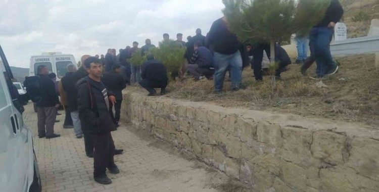 8 yıl sonra kemikleri bulunmuştu, o kemiklerle bugün defnedildi