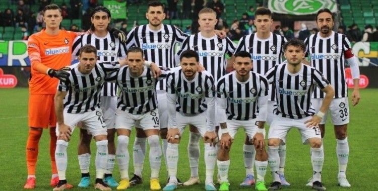 Altay, topu rakibine bırakıyor
