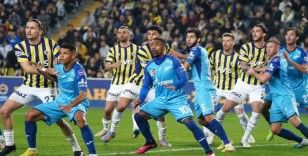 Fenerbahçe özel maçta Zenit ile 2-2 berabere kaldı