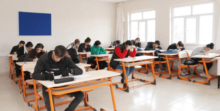 Mardin Büyükşehir Belediyesinden eğitime destek