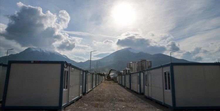 MÜSİAD'ın Elbistan'daki konteyner kent çalışmaları sürüyor