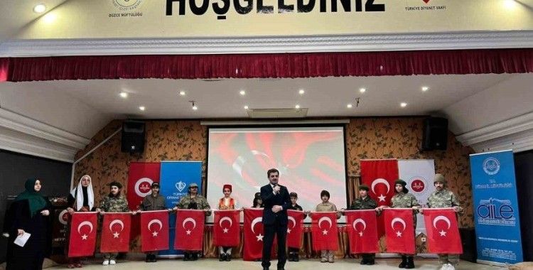 Depremzede çocuklardan tiyatro gösterisi
