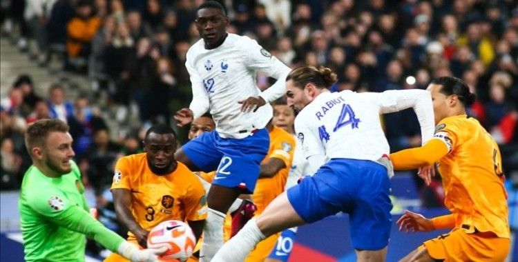 Fransa, Hollanda'yı farklı yendi