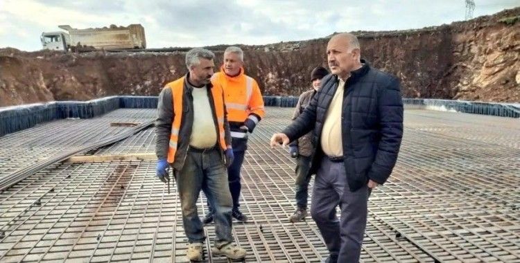 Zelyurt, kalıcı konut inşaatında incelemelerde bulundu
