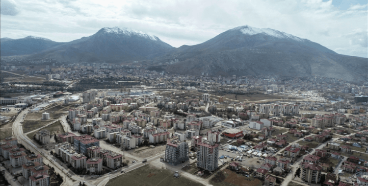 Doğal gaz şirketleri Elbistan'da "10 yıllık işi 10 günde" yaptı