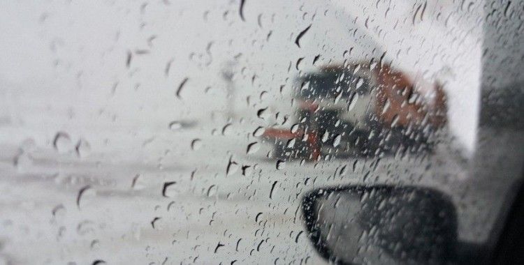 Yağmur, yüksek kesimlerde kar
