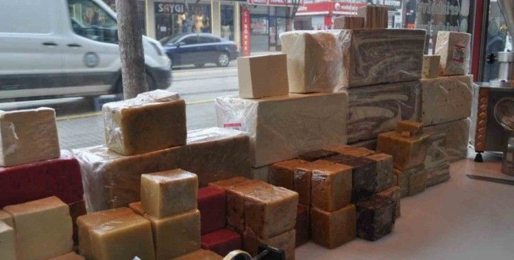 Ramazanın gelmesiyle helva satışları arttı
