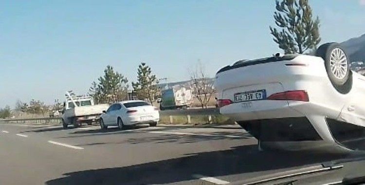 Otomobilin takla atarak ters döndü: 2 yaralı
