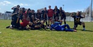 Kadınlar 1. Lig 21. hafta: Yukatel Kayseri Kadın FK: 3 - İlkadım Belediyesi Yabancılar Pazarıspor: 1
