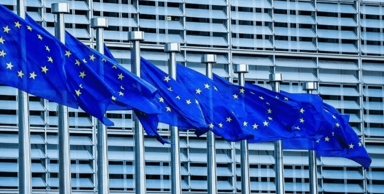 AB, Rus varlıklarının gelirini kullanma planı yapıyor