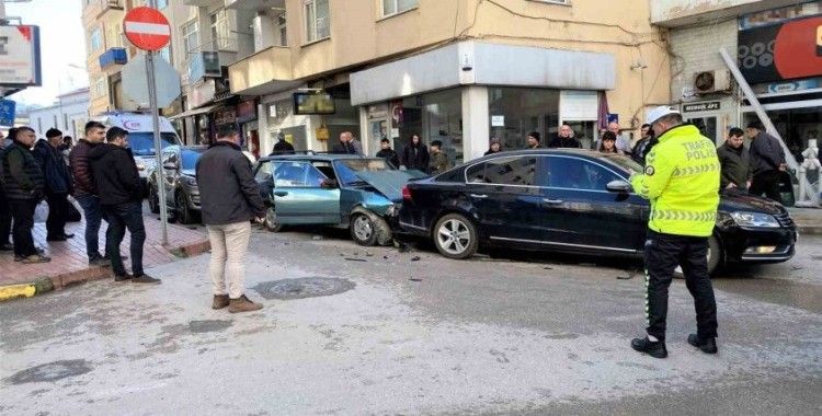 Sinop’ta 4 aracın karıştığı kazada 1 yaralı
