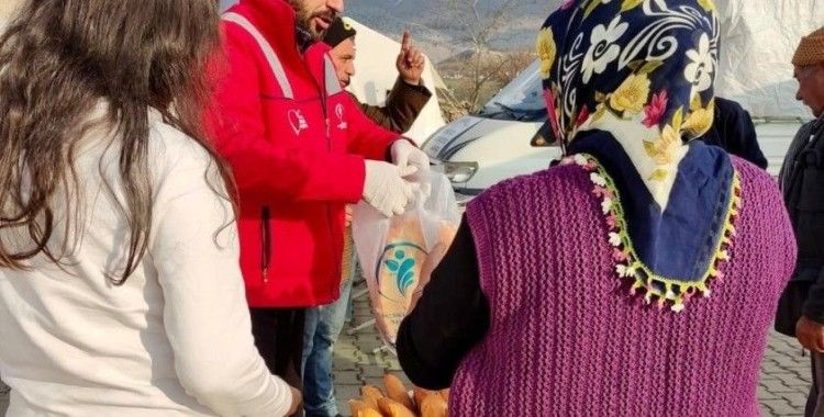Merkezefendi’den deprem bölgesine günlük 2 bin ekmek ulaştırılıyor

