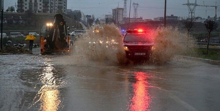 Deprem bölgesinde gök gürültülü sağanak etkili olacak