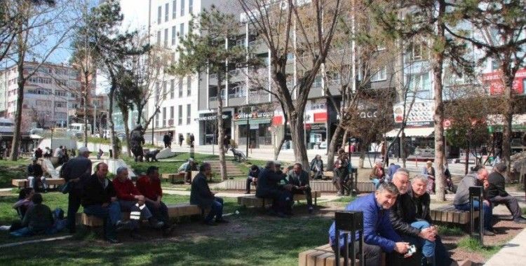 Güneş vatandaşları dışarıda vakit geçirmeye davet ediyor
