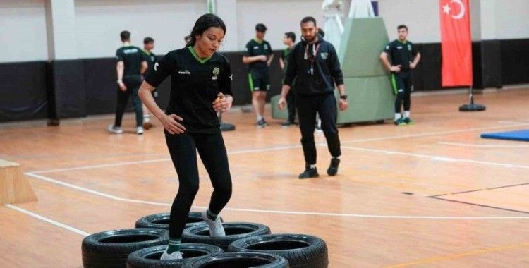 Kursiyerler, bireysel programlarla takip ediliyor
