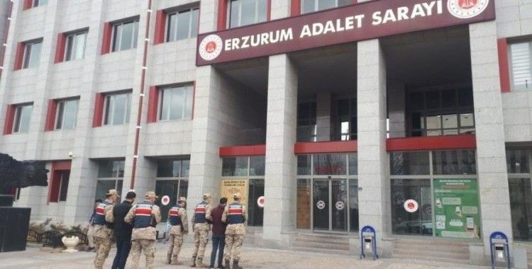 Kablo hırsızları Jandarma'dan kaçamadı