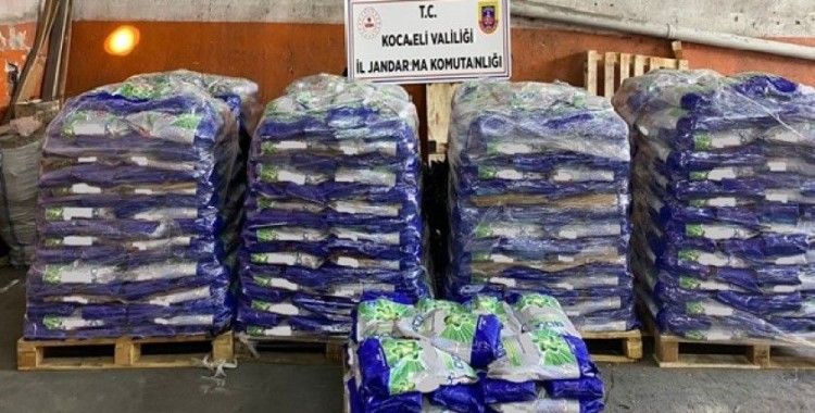 Kocaeli'de 8 kilo sahte toz deterjan ele geçirildi