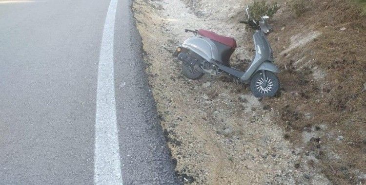Devrilen motosiklette 2 kişi yaralandı
