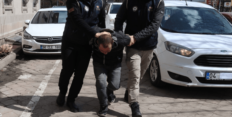 Ağrı'da yakalanan silahlı eylem hazırlığındaki terörist adliyeye sevk edildi