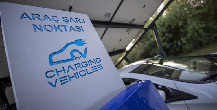 Türkiye genelinde elektrikli araç şarj istasyonu sayısının yıl sonuna kadar 10 bine ulaşabileceği öngörülüyor