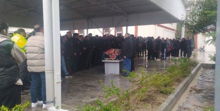 Kazada hayatını kaybeden İpek Bahadır son yolculuğuna uğurlandı
