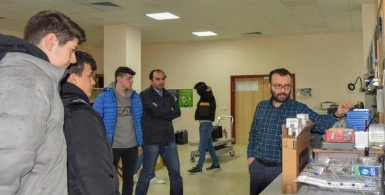 BŞEÜ lise öğrencilerini ağırladı
