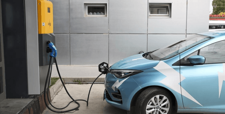 AB, elektrikli araç şarj istasyonlarını artıracak