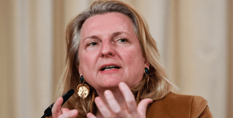 Eski Avusturya Dışişleri Bakanı Kneissl: Türkiye tarafsız ülkelerden daha tarafsız davranıyor