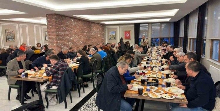 Başkan Köse gazetecilerle iftar yaptı
