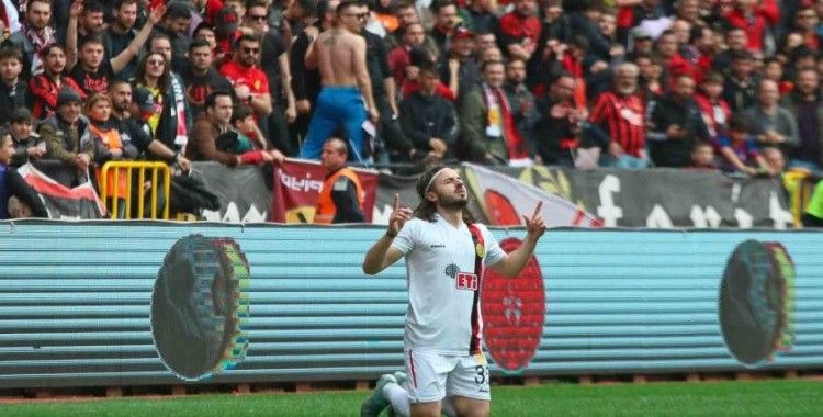 Eskişehirspor’da yeni transferlerle gol sorunu çözüldü
