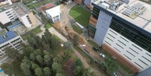 Kadıköy’de Marmara Üniversitesi yerleşkesinde göçük: 1 işçi göçük altında kaldı