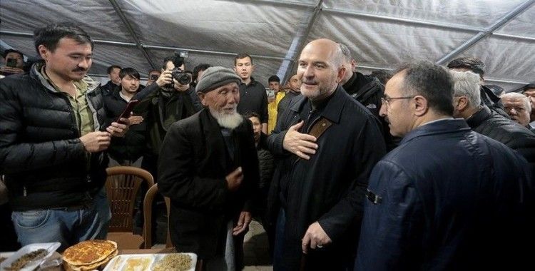 İçişleri Bakanı Soylu, Hatay'da depremzedelerle iftar yaptı
