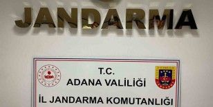 Adana’da durdurulan araçta bin 140 adet uyuşturucu hap ele geçirildi
